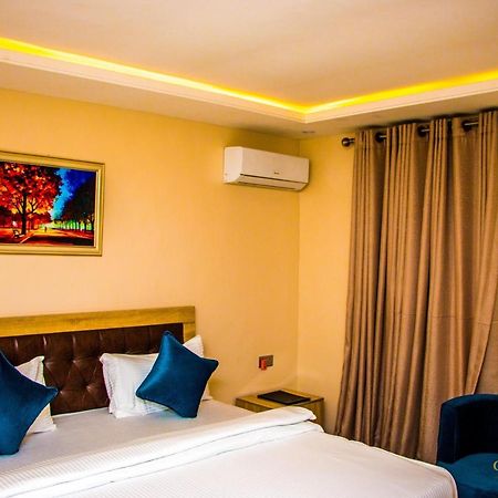 Choice Luxe Lagos Ikeja Esterno foto