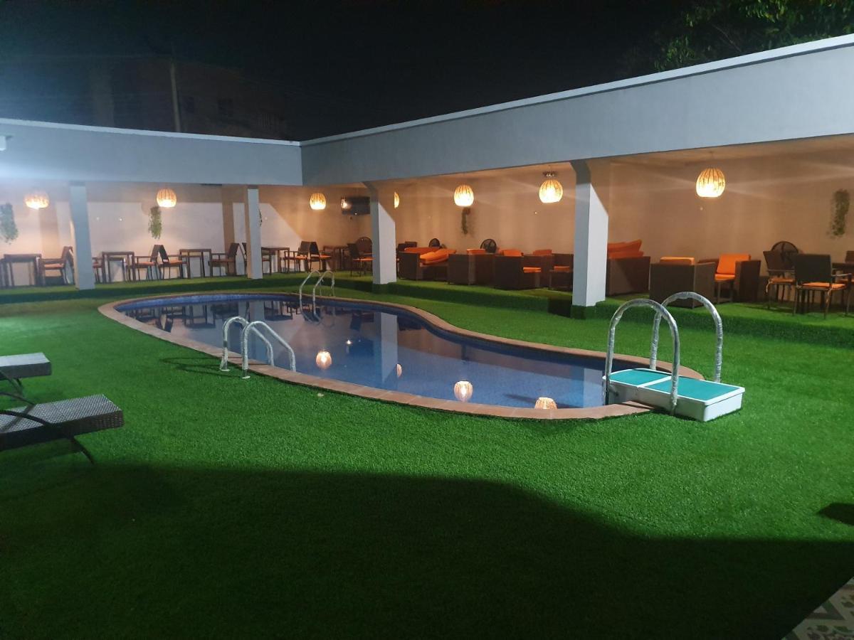 Choice Luxe Lagos Ikeja Esterno foto
